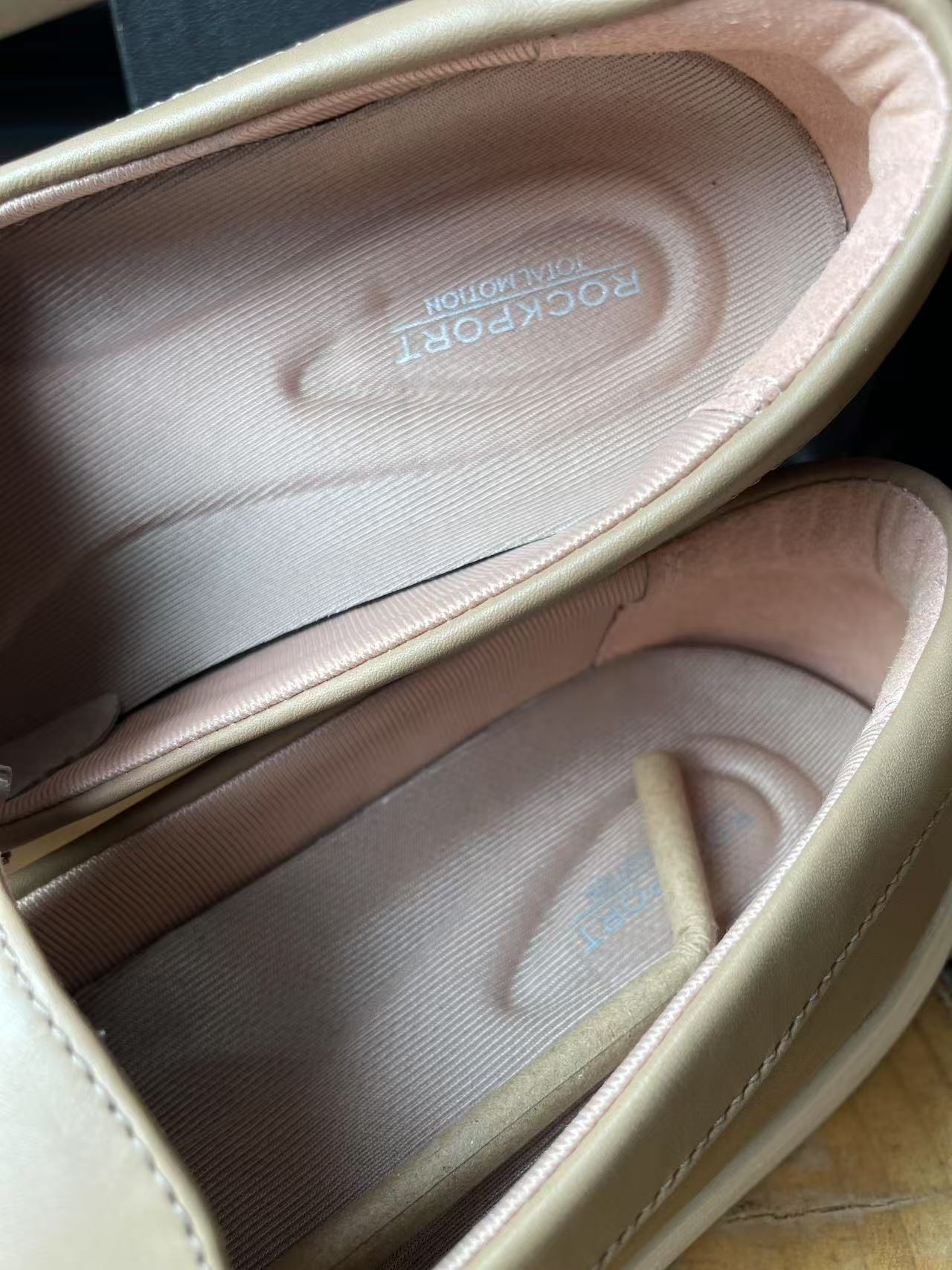 Rockport women's Ultra-Light Comfortable Casual Loafers in British Style(second-hand)