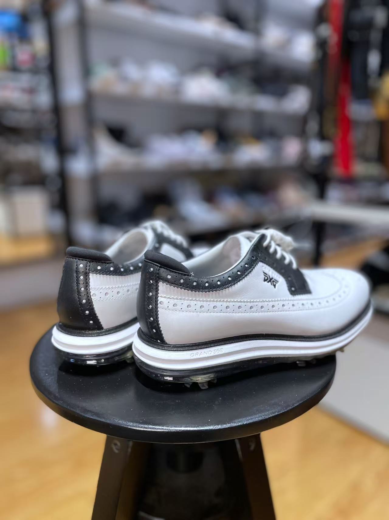 Cole haan wowen's golf shoes leather (second-hand)