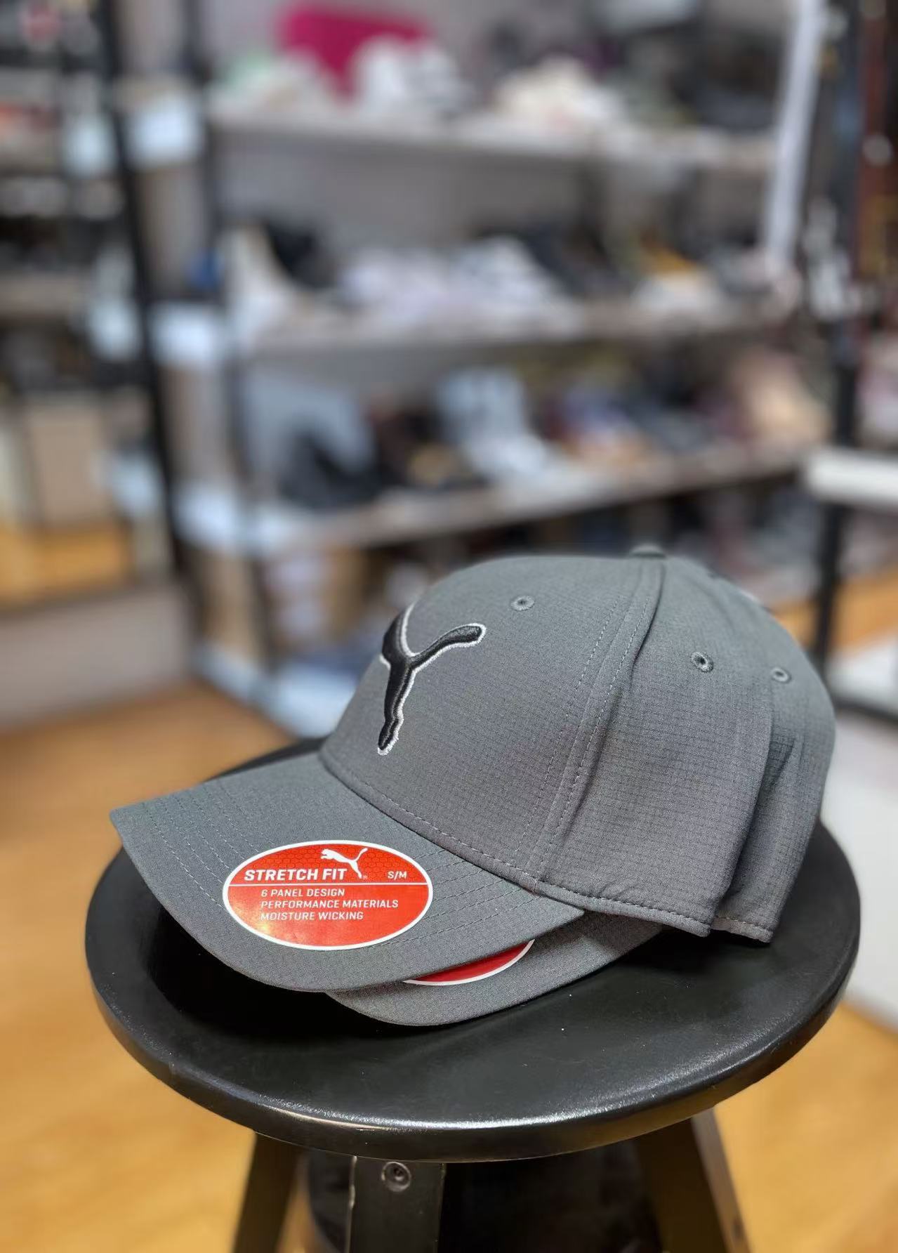 High quality and comfortable baseball cap, size L for men and size mL for women(second-hand)