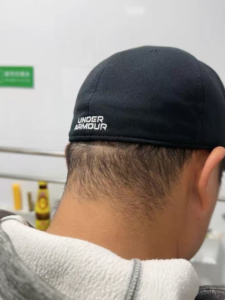 High quality and comfortable baseball cap, size L for men and size mL for women(second-hand)