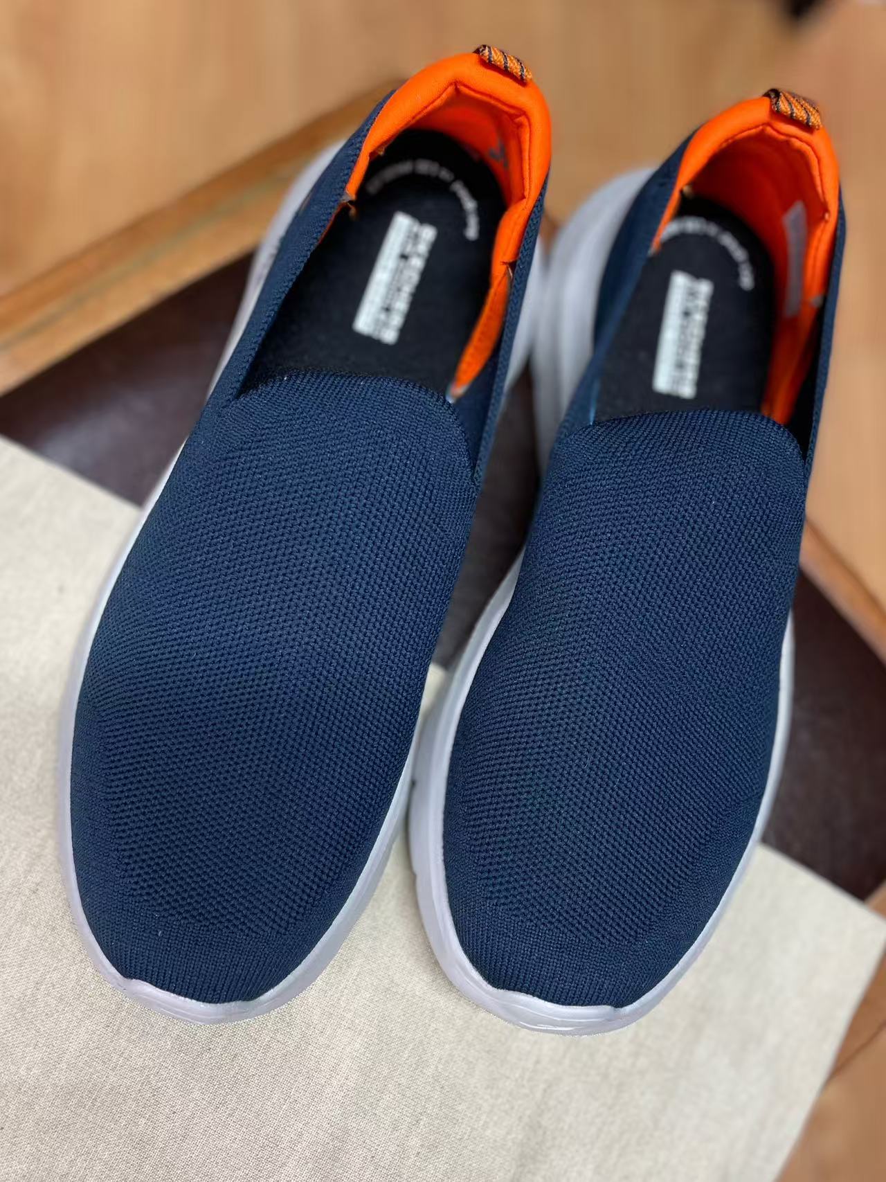 Men's walking shoes Light and comfortbable