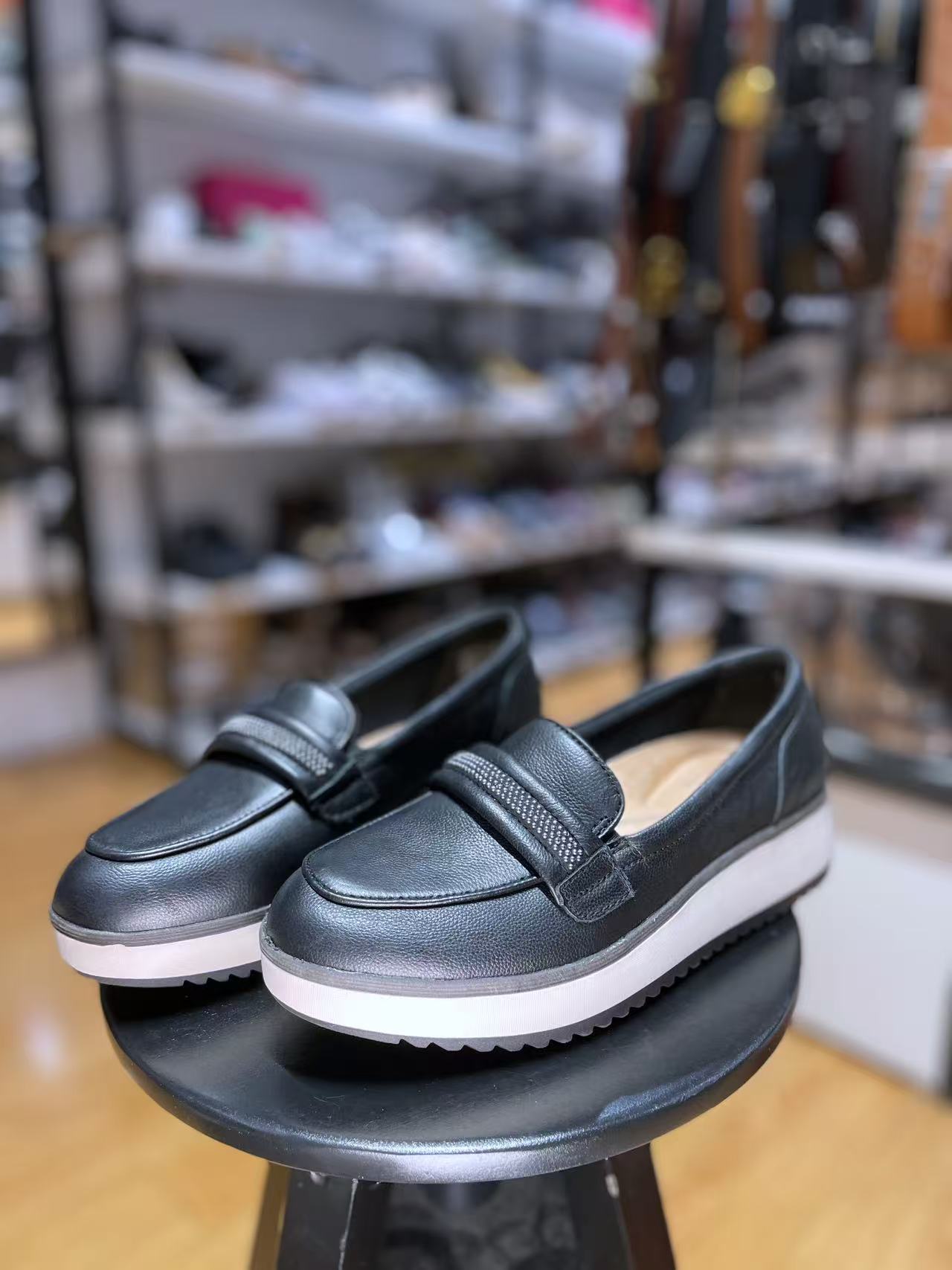 Women's loafers,Large-size(second-hand)