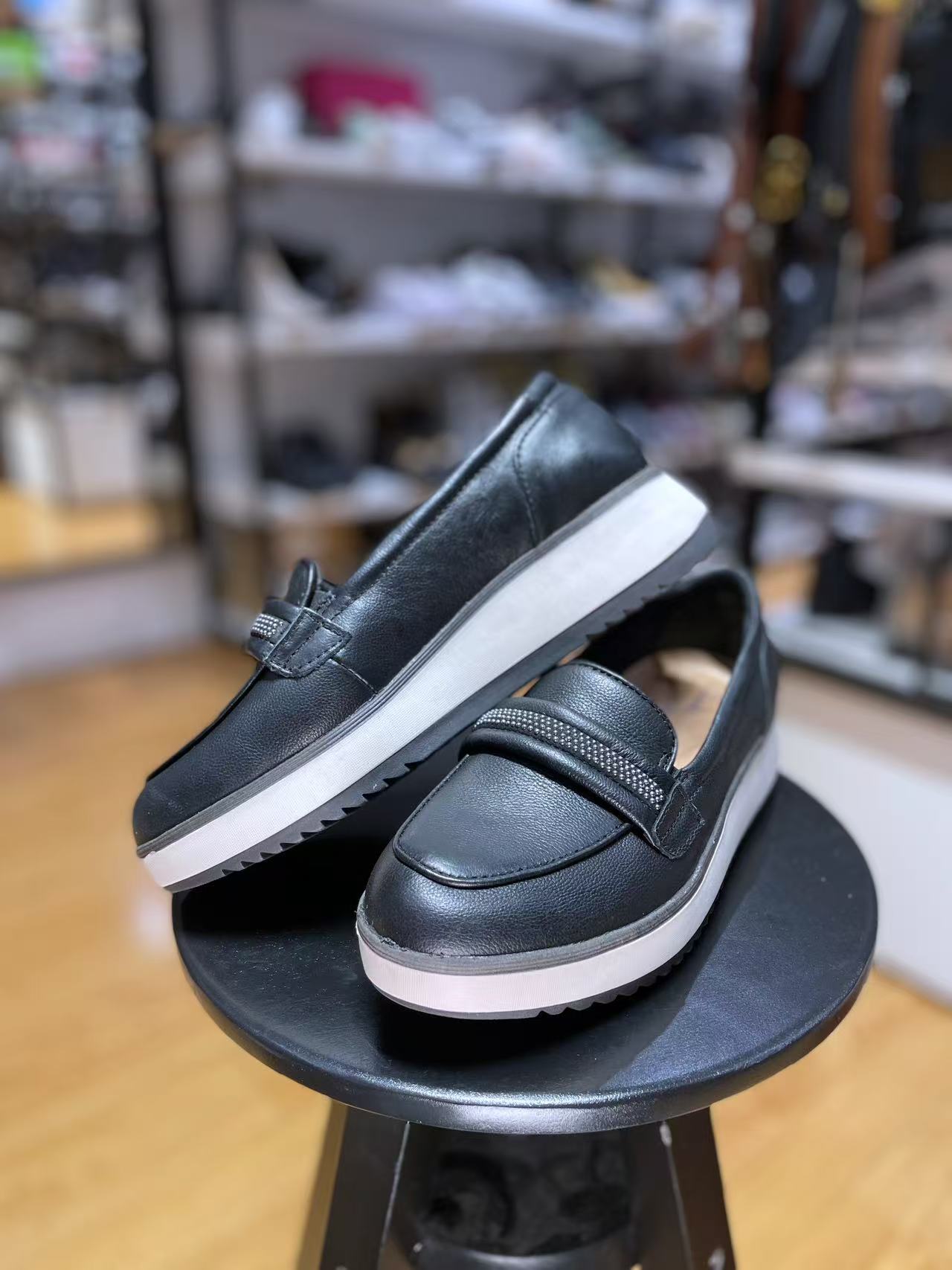 Women's loafers,Large-size(second-hand)