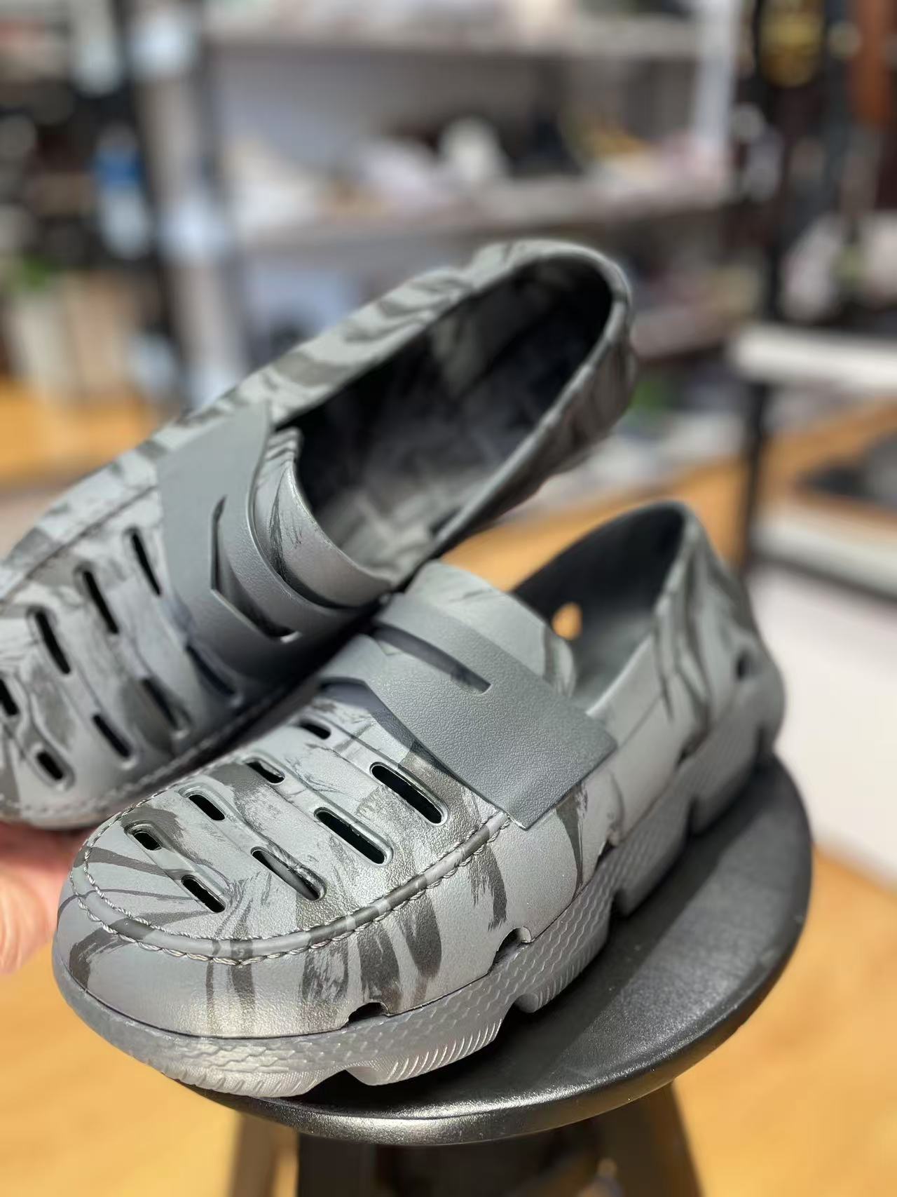 Cole haan High quality and comfortable men's wading sandals (second-hand)