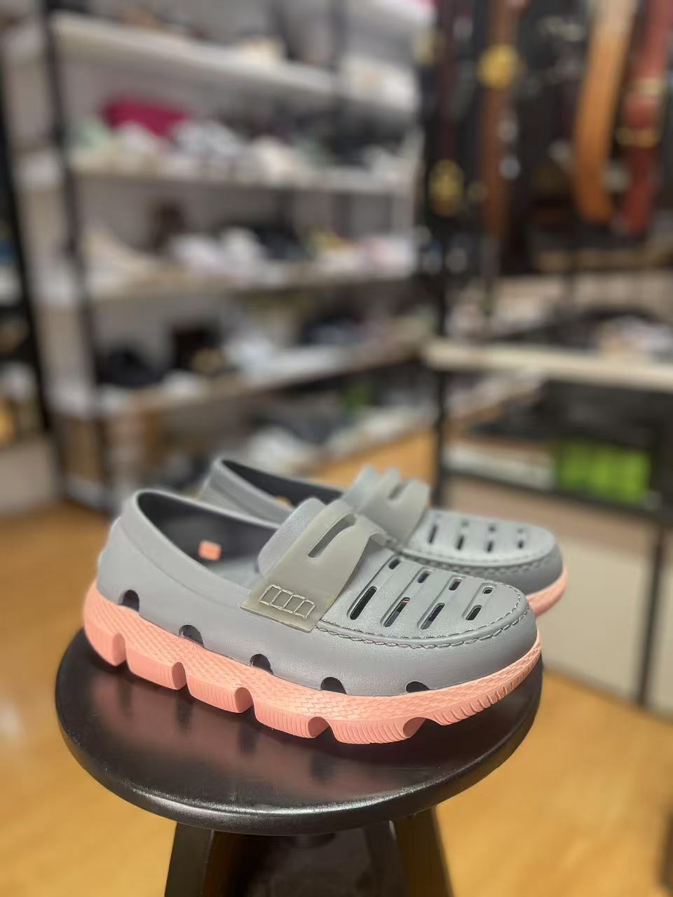High quality and comfortable women's wading sandals(second-hand)