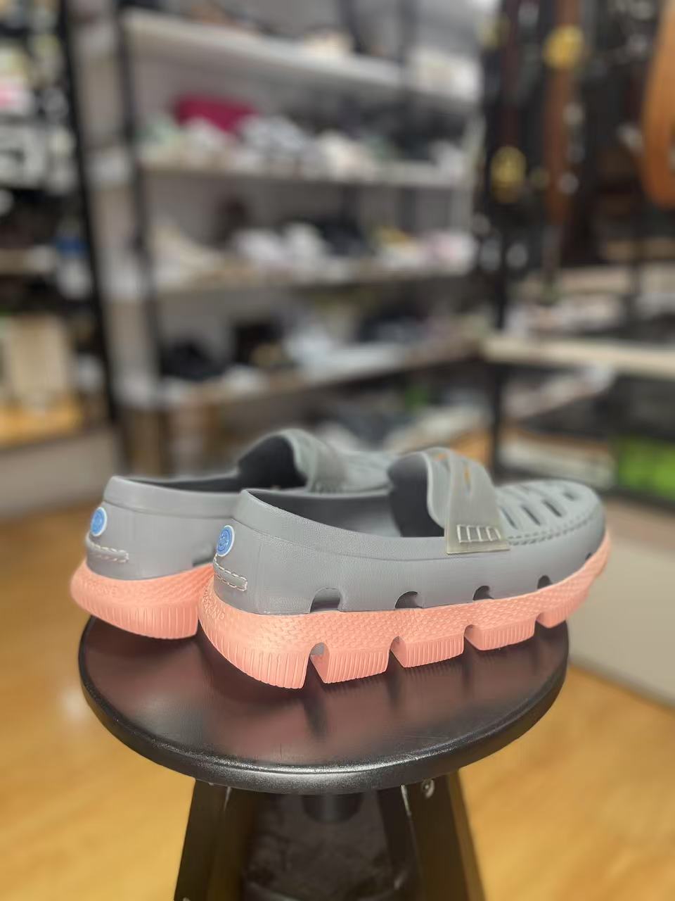 High quality and comfortable women's wading sandals(second-hand)