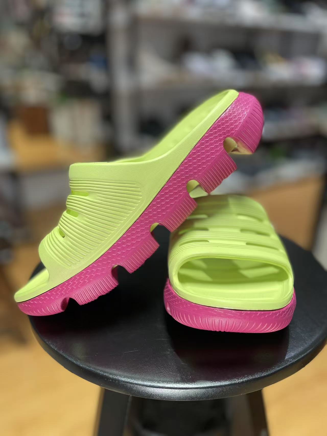 High quality and comfortable women's wading sandals(second-hand)