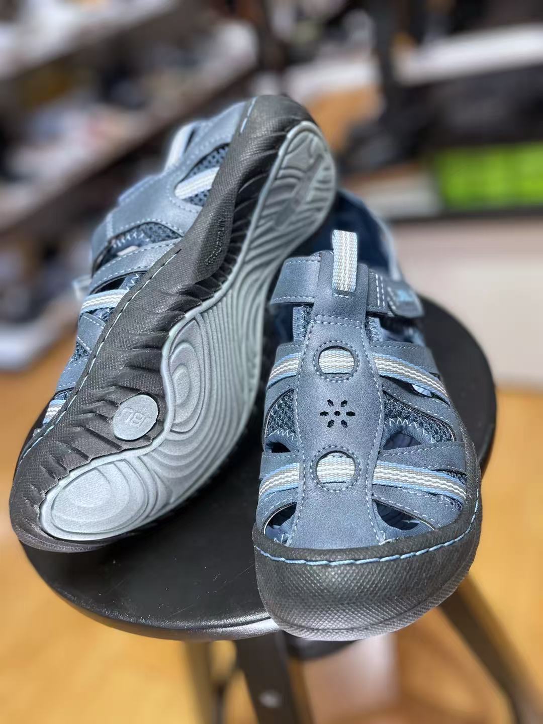 JBU women's hollow casual shoes(second-hand)