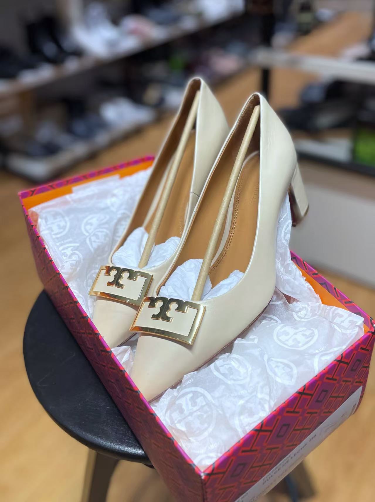 TB fashion high heels (second hand)