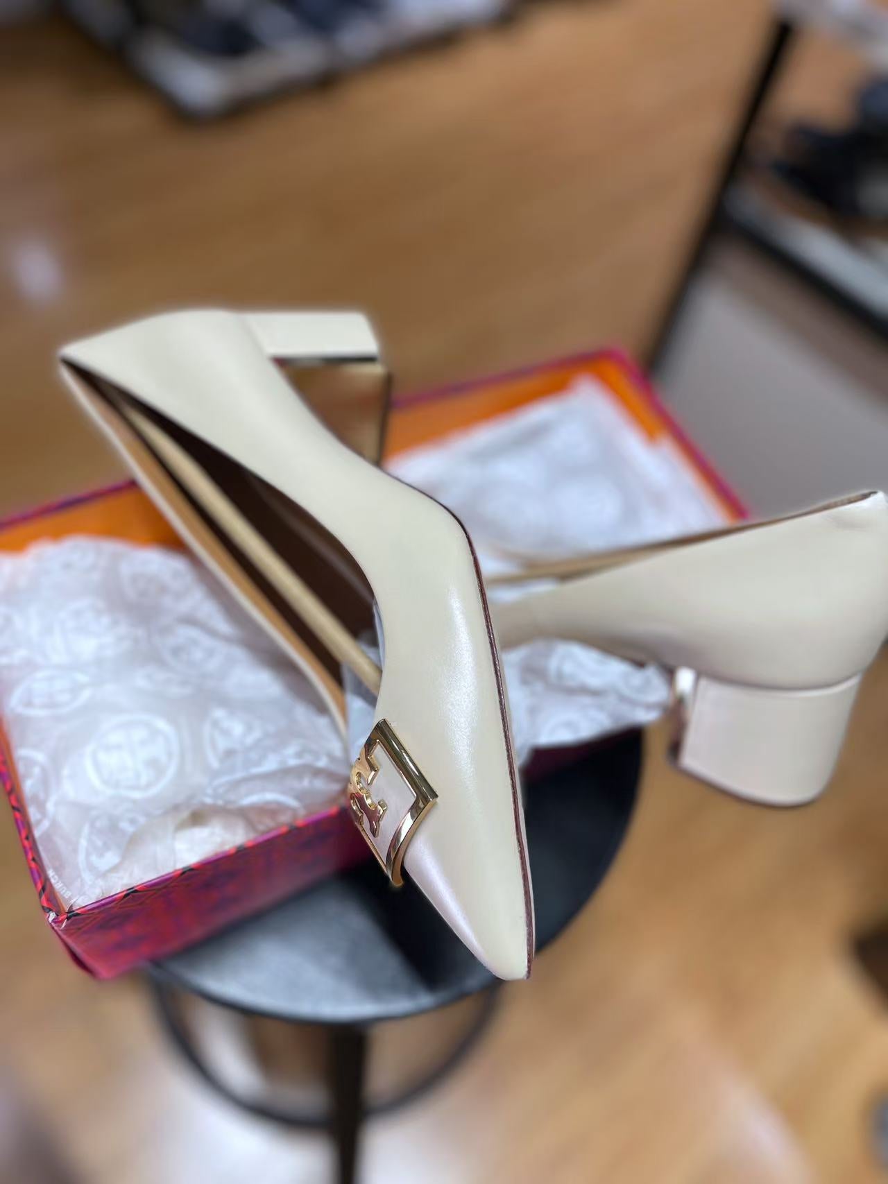 TB fashion high heels (second hand)