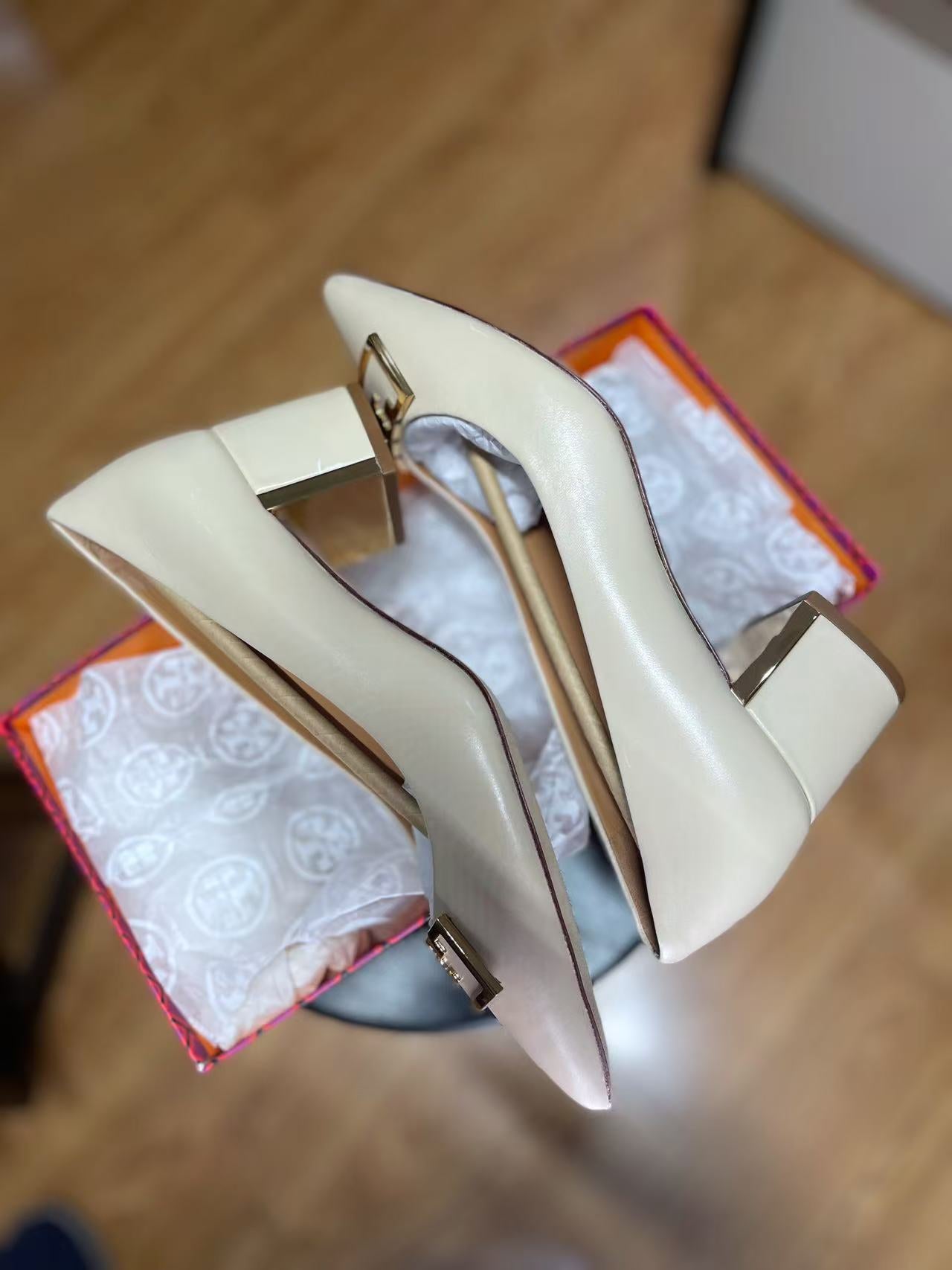 TB fashion high heels (second hand)