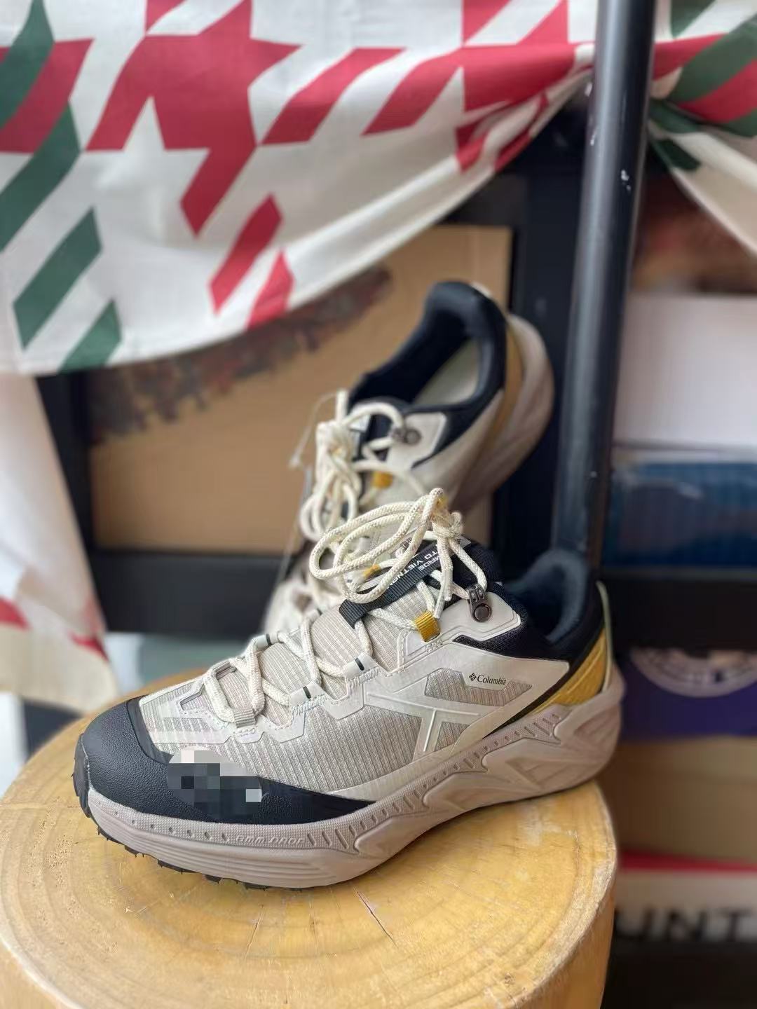 Men's outdoor sports shoes(second hand)