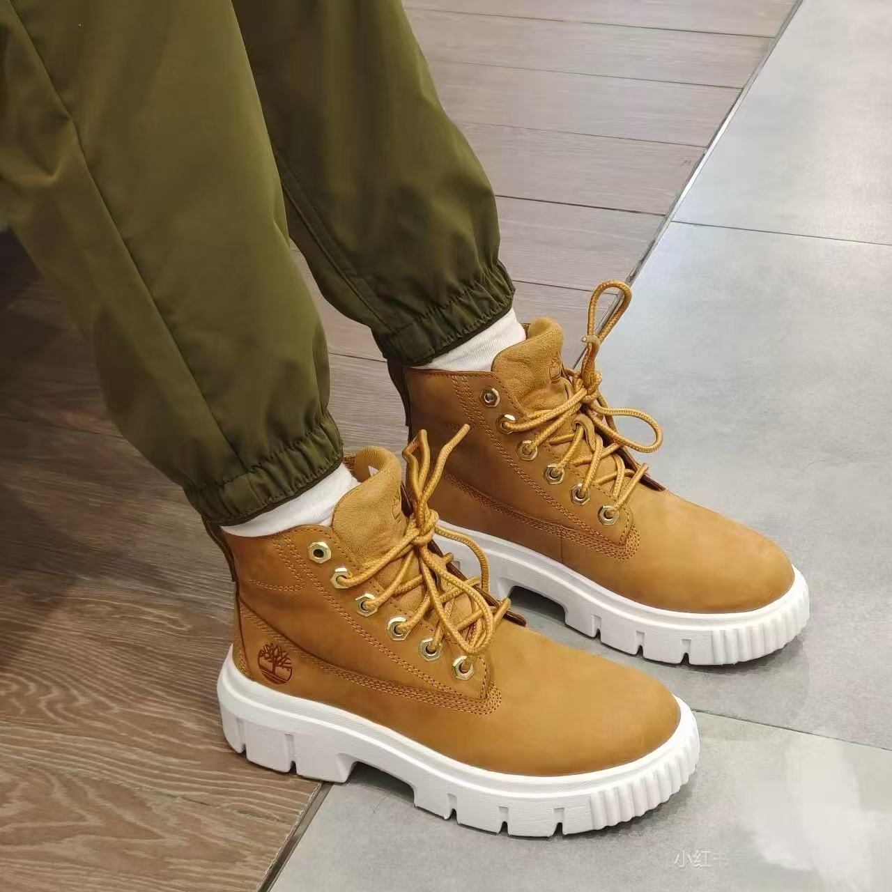 Timberland women's outdoor work boots (second-hand)