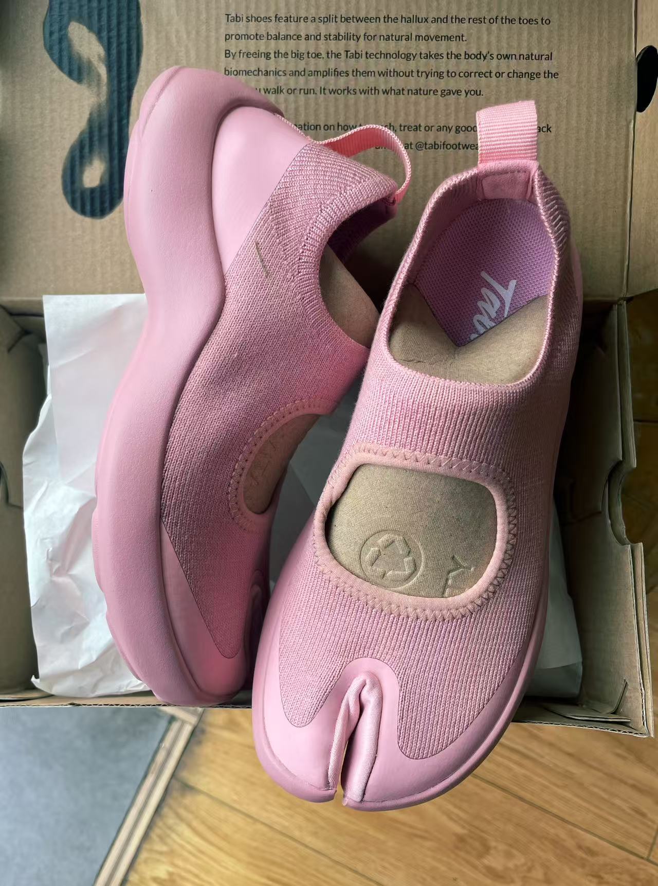 Women's Comfortable Tabi Flats (second-hand)