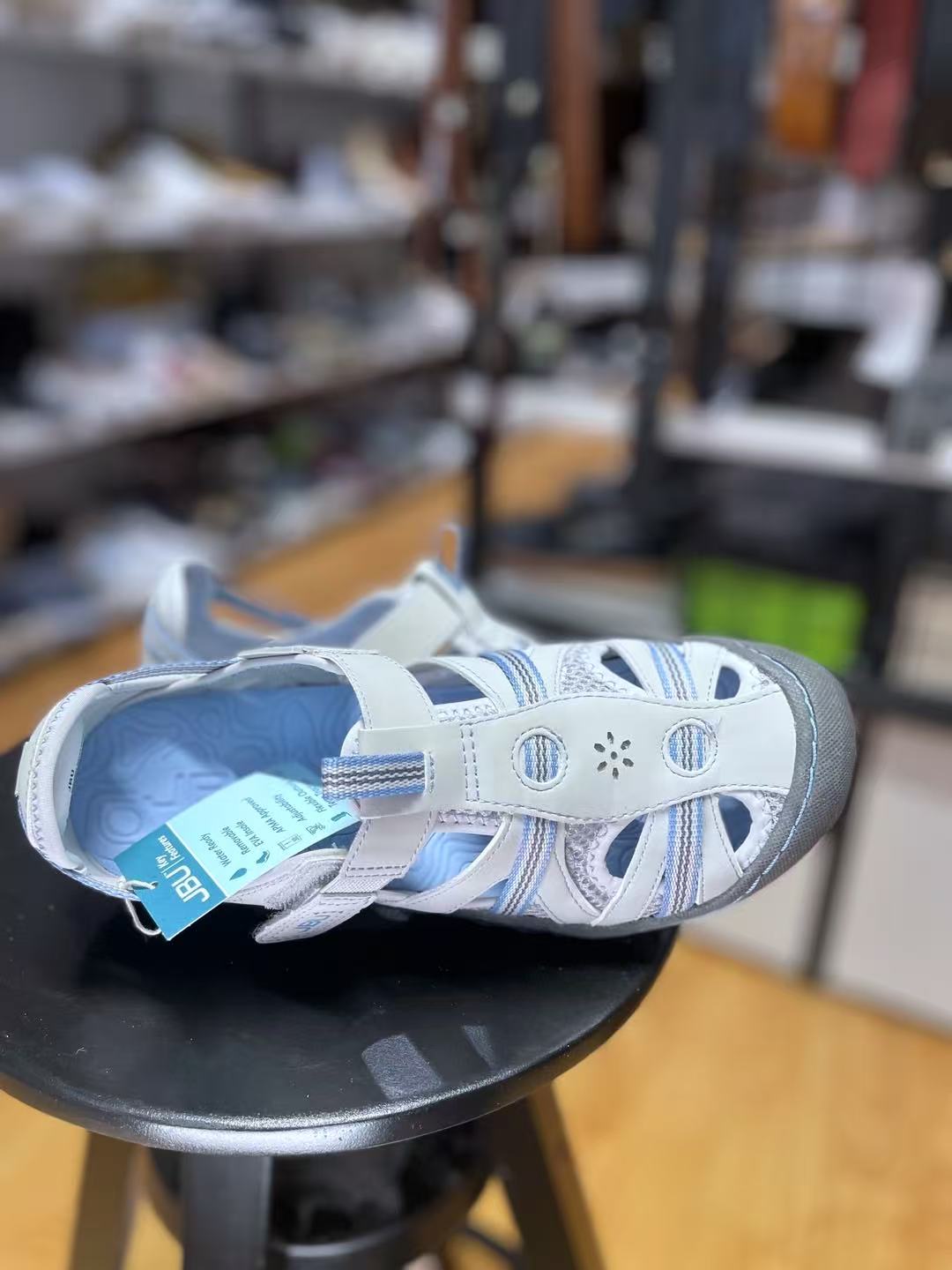 JBU women's hollow casual shoes(second-hand)