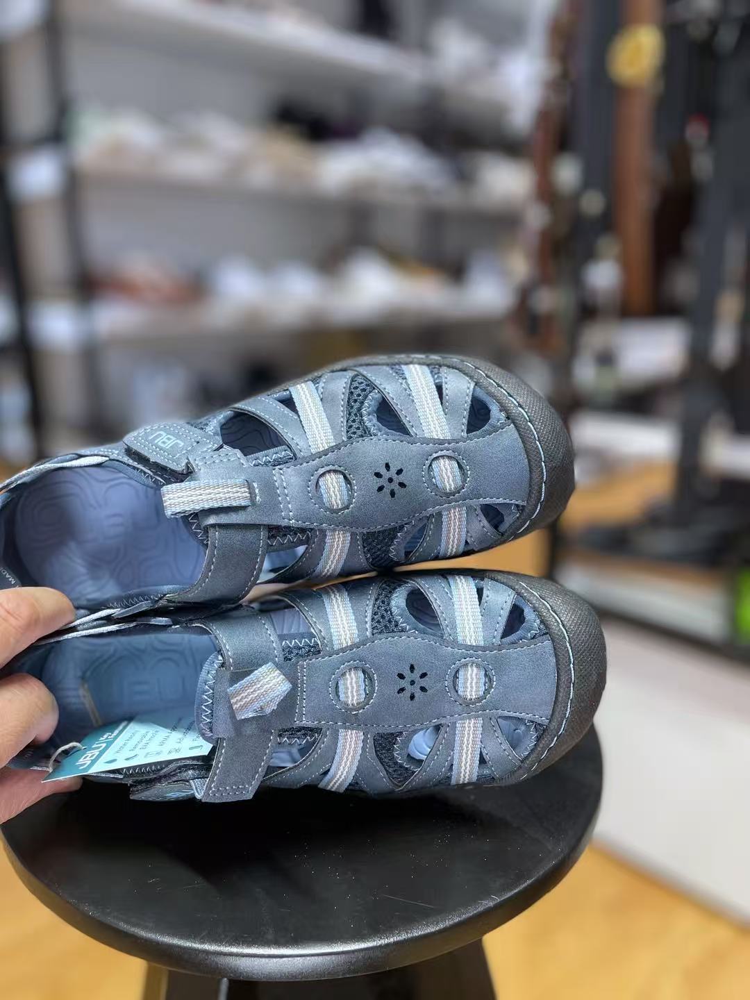JBU women's hollow casual shoes(second-hand)